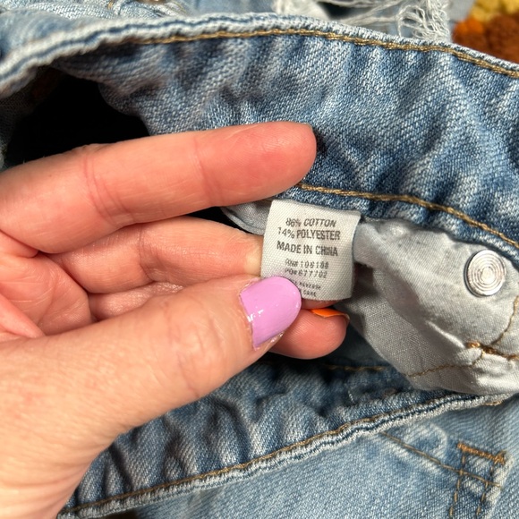 RSQ JEANS, SoHo Boyfriend, distressed Jean shorts!! - Picture 9 of 14